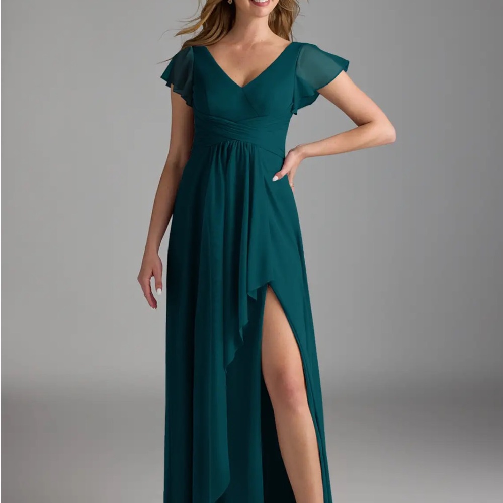 Azazie Omari pine dress size 22